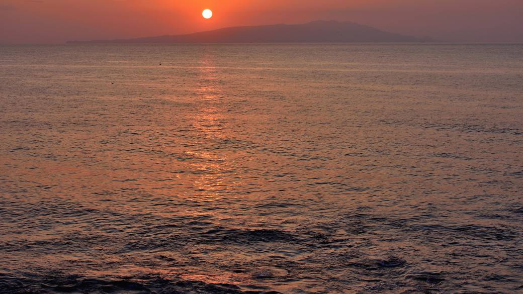 海からのぼる朝日に
心震える / 1