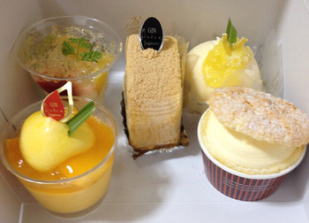 「銀ぽあーる杉本」料理 1218079 ワインゼリー、マンゴーゼリー、わらび餅ロール、レモンムース、シフォン