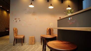 ロビー応接スペース / 6