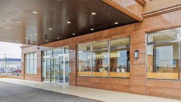 施設の入り口 / 5