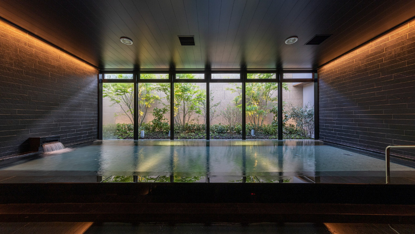 朝日を浴びながら季節感じる和洋中ビュッフェを堪能4228967