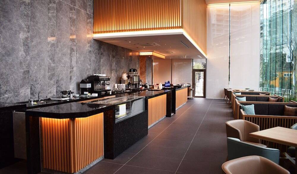 カフェ＆バー「All Oar」 / 1