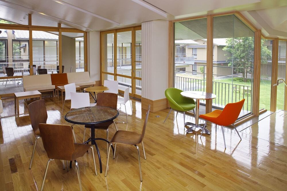 ロビー応接スペース