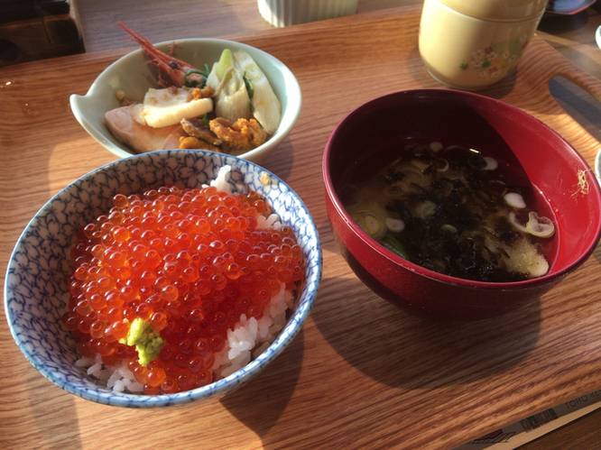 いくら食べ放題♪
贅沢な朝食ビュッフェ / 2