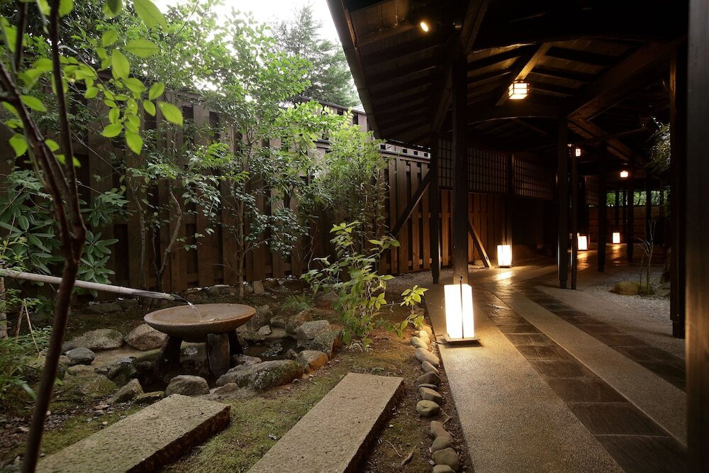 趣の異なるお部屋で温泉三昧♪3846133