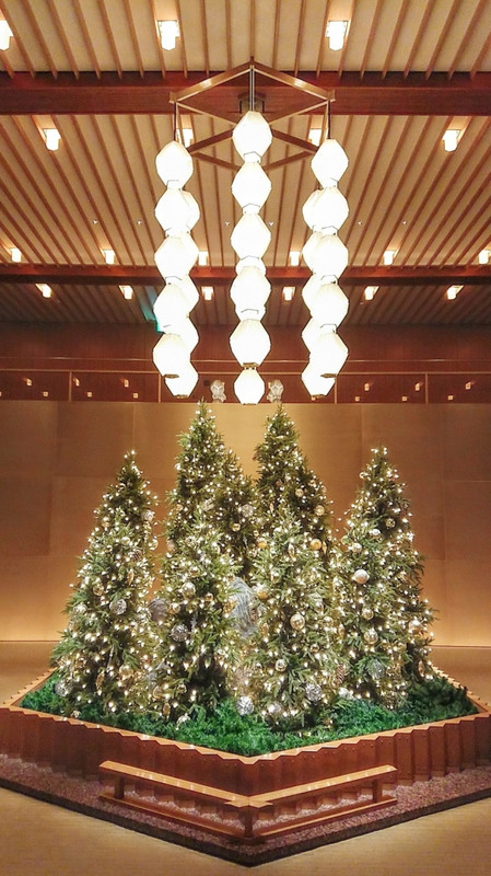 エントランスもクリスマスらしく