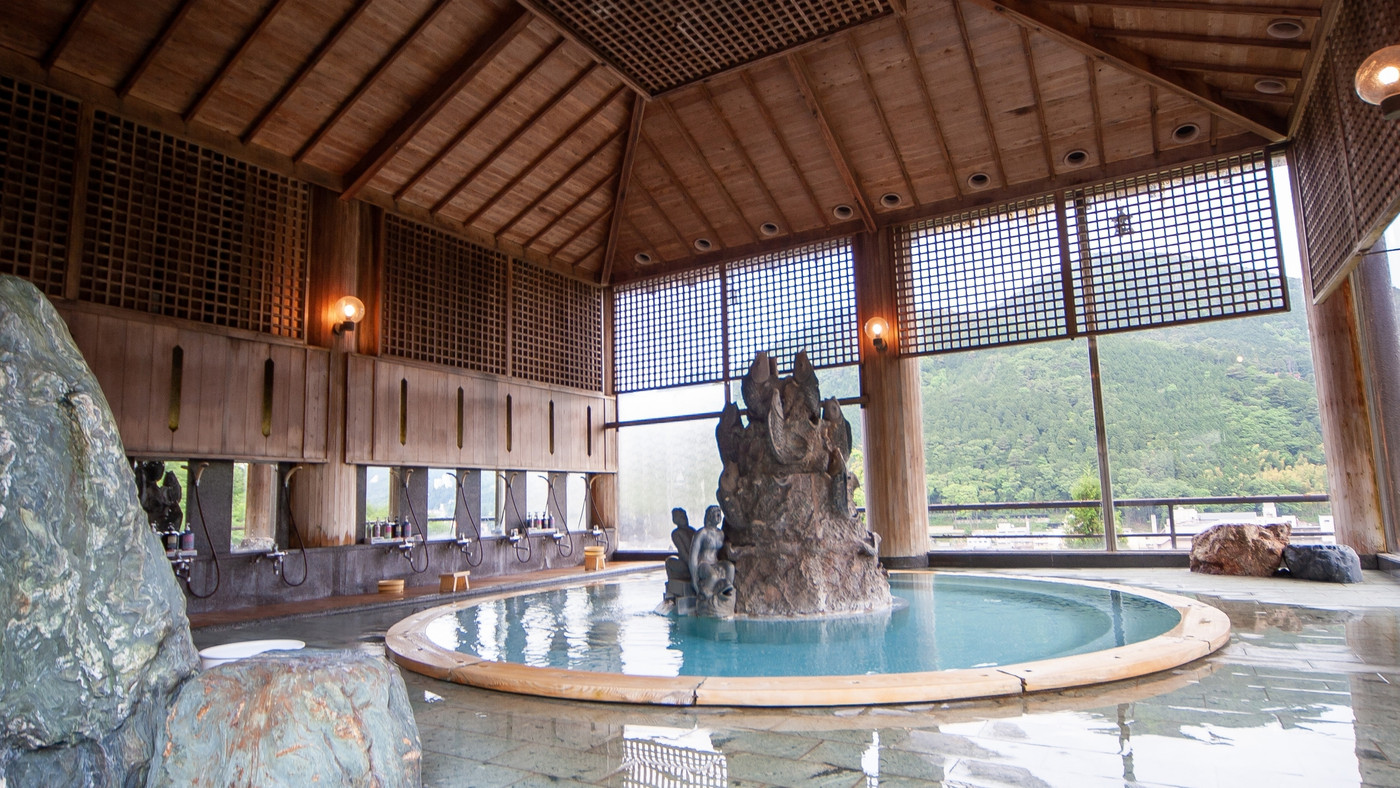 山々、星空、朝日を楽しむ絶景露天風呂3479533