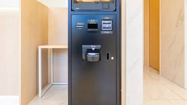 チェックイン / チェックアウト キオスク / 1