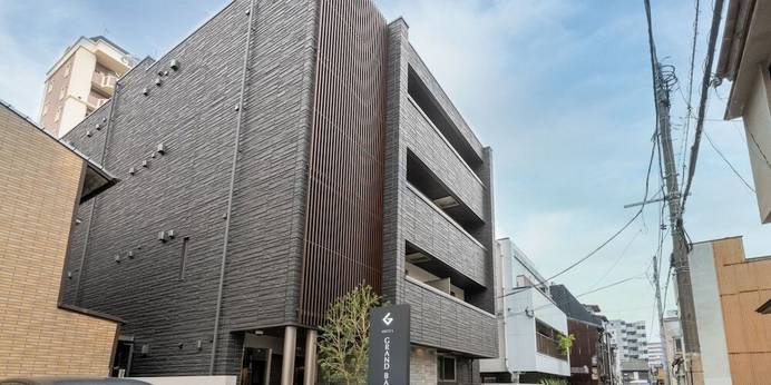 グランドベース博多プレミアム（福岡県 アパートメント） / 1