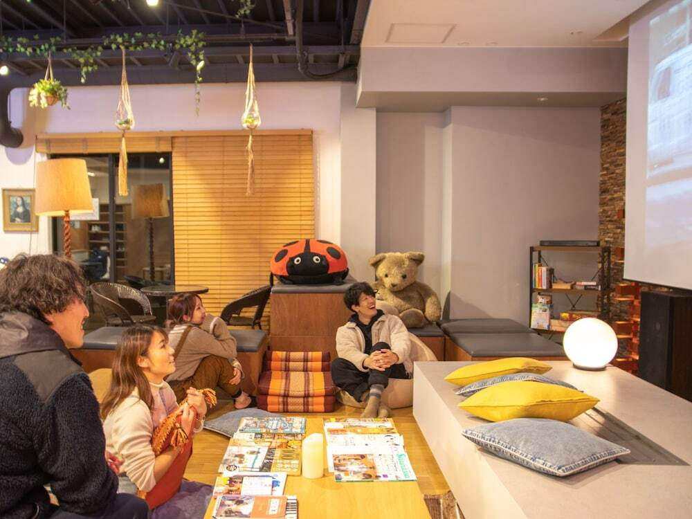 ロビー応接スペース