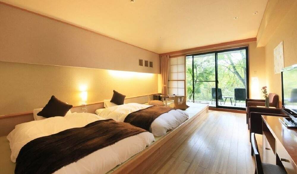 露天風呂付和洋室ツイン / 1