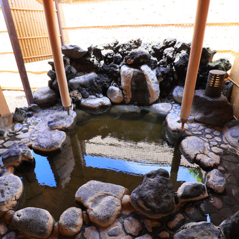 貸切露天風呂など、お部屋以外も楽しみたいお風呂はたくさん！3546889