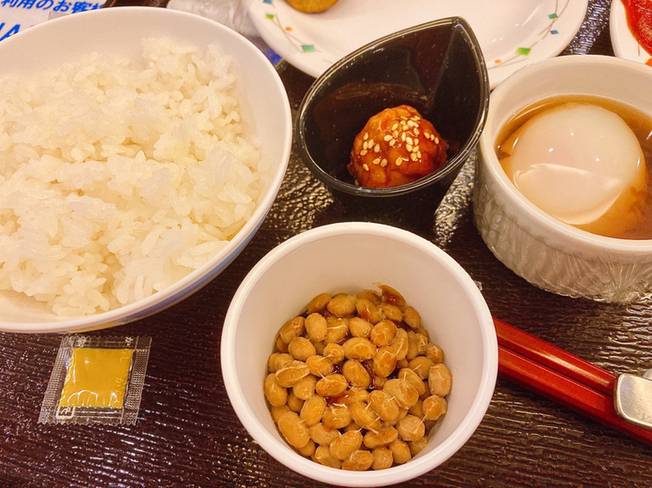 朝食ビュッフェ② / 2