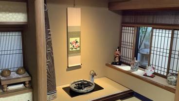 客室 / 18