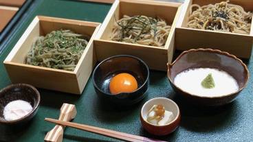 食事・飲み物 / 1