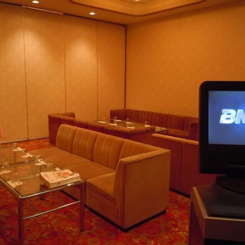 カラオケ ルーム