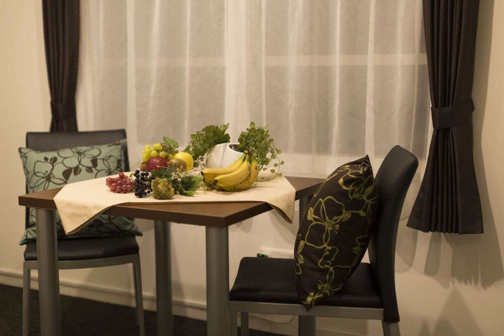 客室内のダイニングエリア