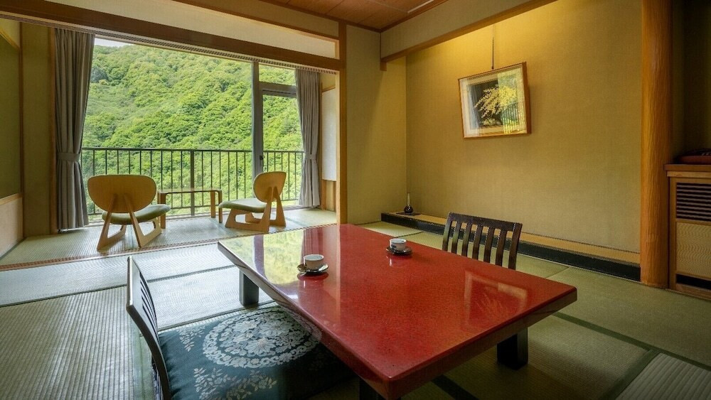 「丸峰観光ホテル」 その他 72412906 源泉100％掛け流しなので、豊富な湯量°˖✧◝(⁰▿⁰)◜✧˖°