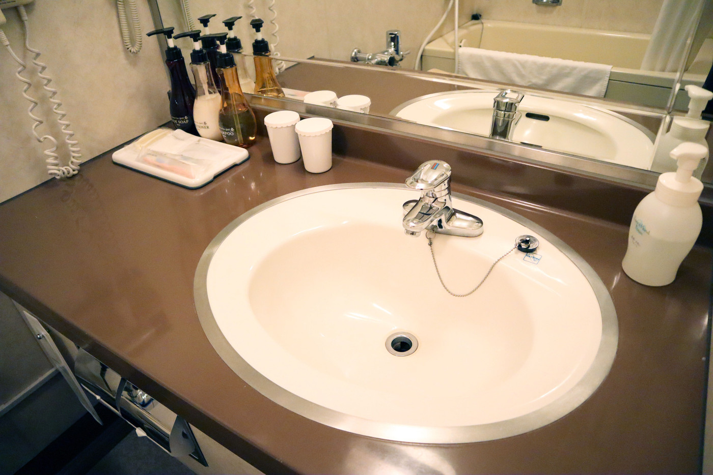 古さは感じるけど、清潔感のある水回り2009347