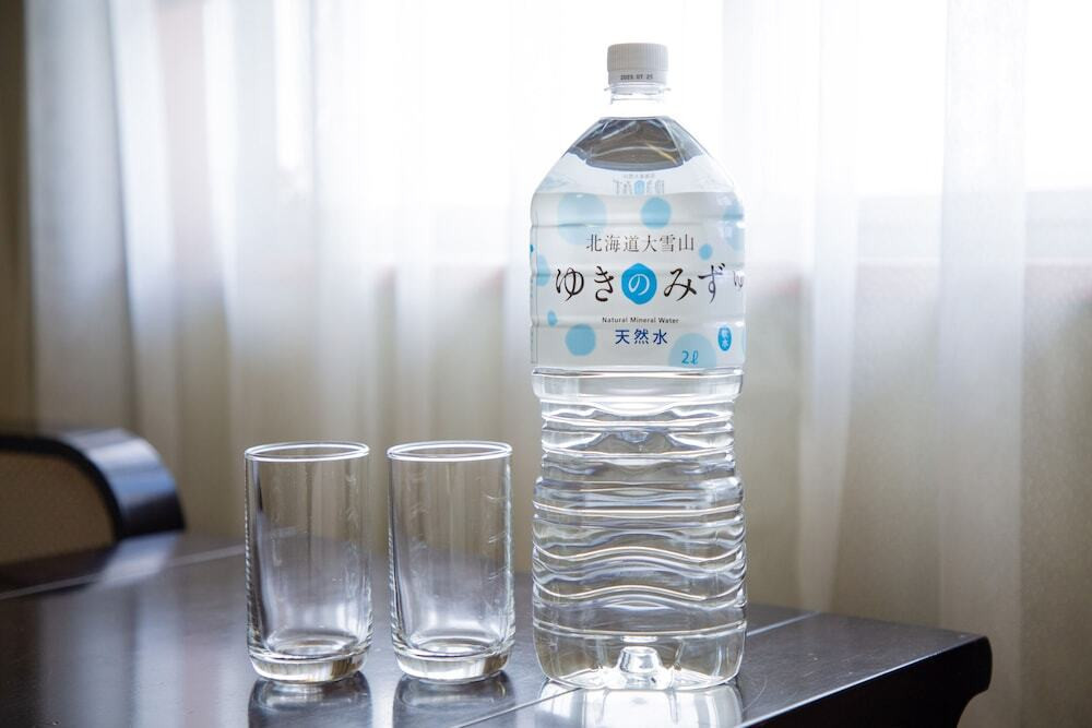 客室サービス ミネラルウォーター