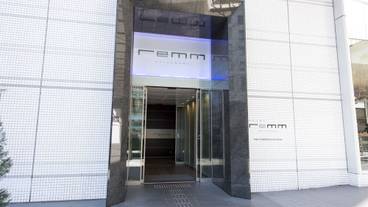 施設の入り口 / 8