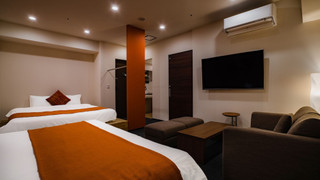 ファミリー スタジオスイート クイーンベッド 2 台 禁煙 キッチン