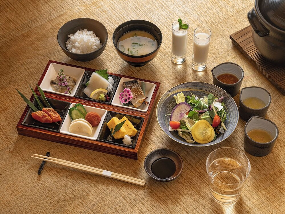 朝食