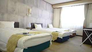 トリプルルーム (電子タバコのみOK)