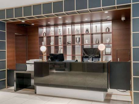 クインテッサホテル大阪心斎橋 Comic＆Books / 2