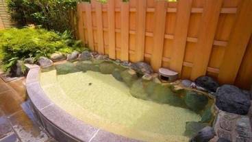 屋外スパ浴槽 / 1