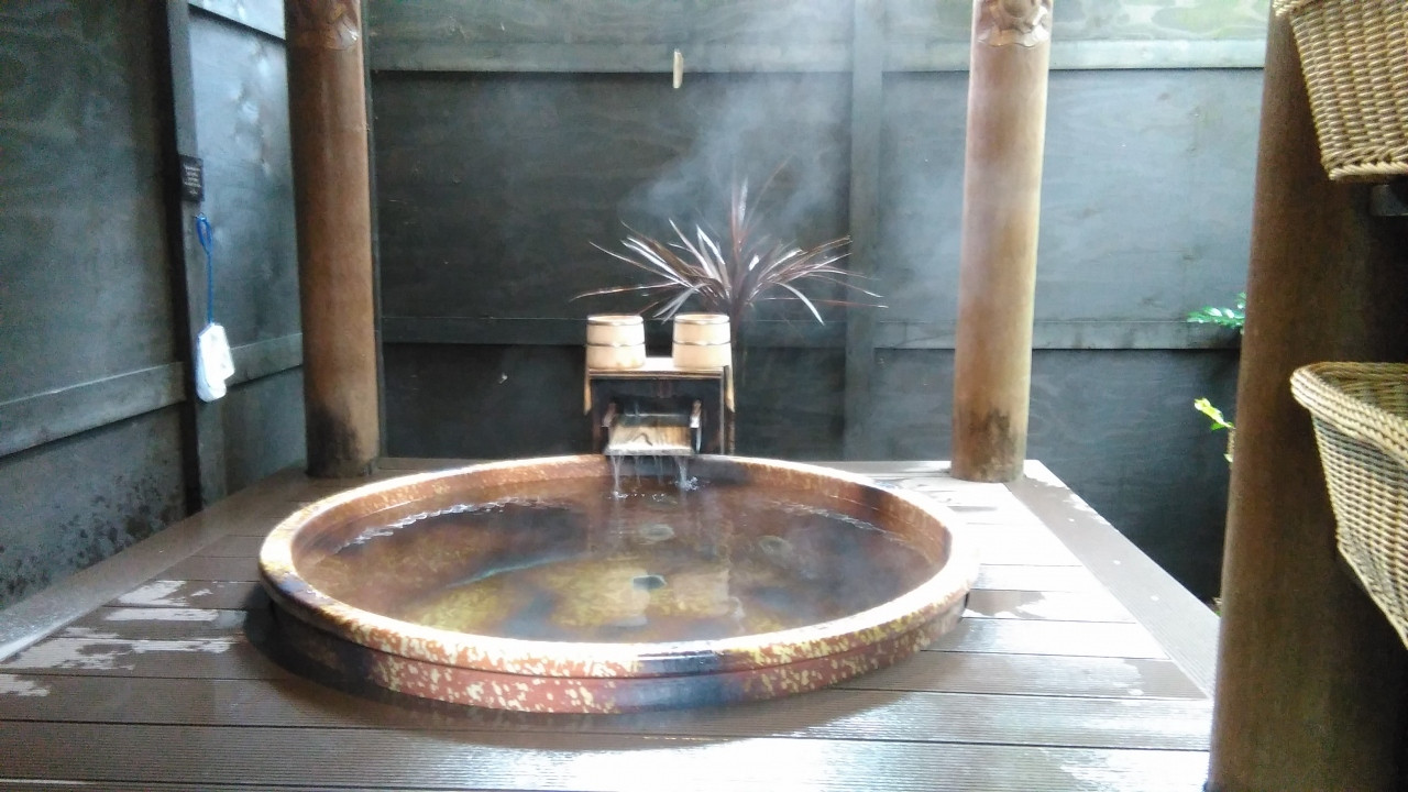 ガゼボでのんびりバリの休日気分♪3533619