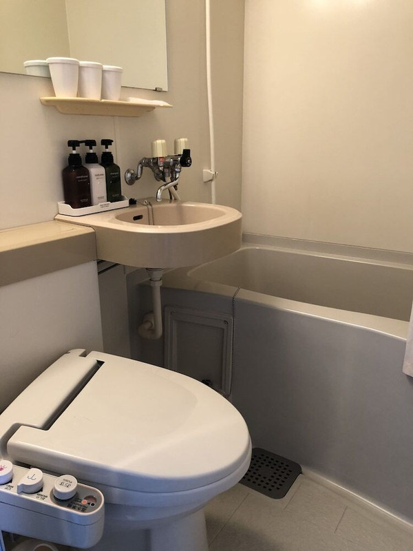 バスルームのシャワー