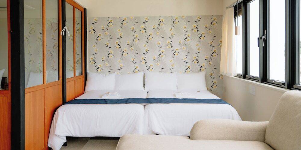 客室ベッド一 例 / 4