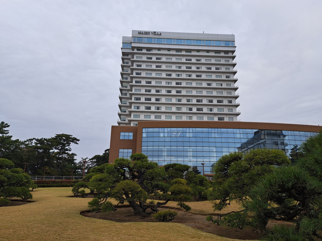 ホテルの庭から