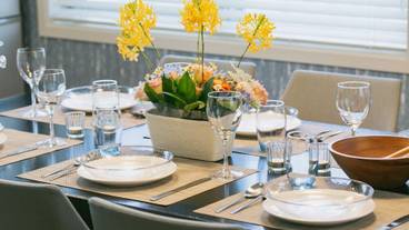 客室内のダイニングエリア / 30