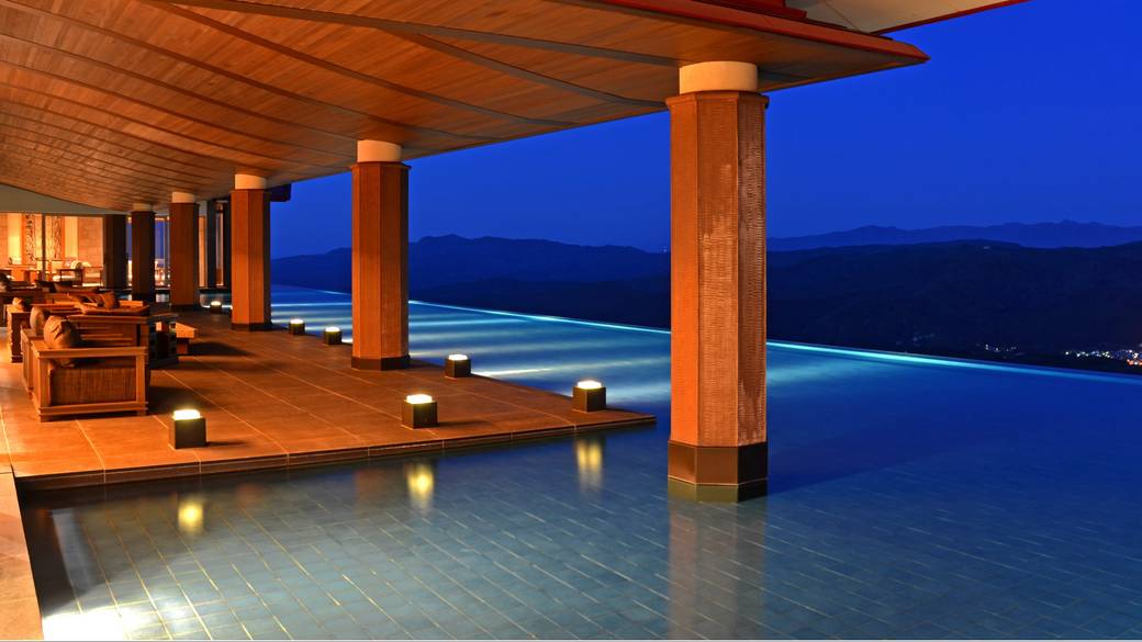 「アクアテラス」(夜） / 2