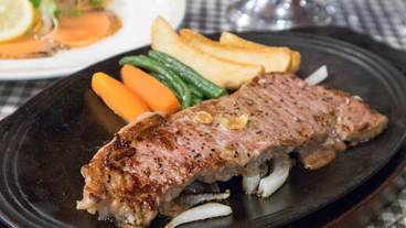 食事・飲み物 / 3