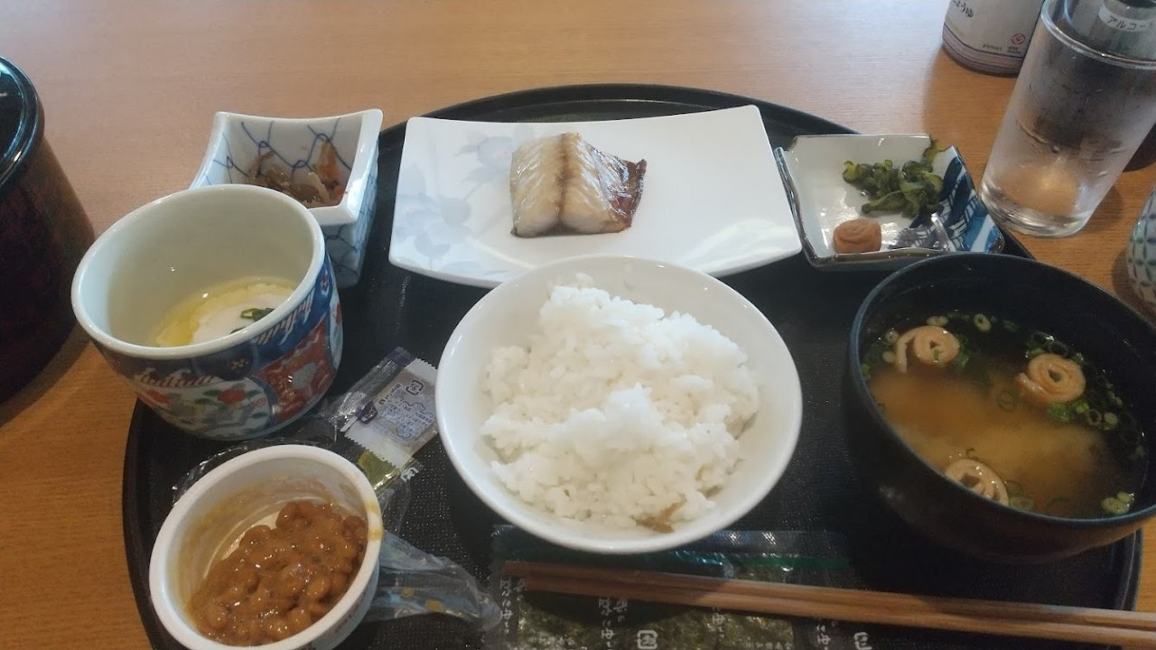 朝食