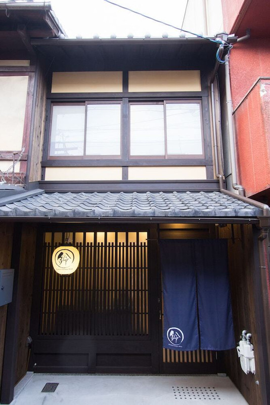 施設の正面