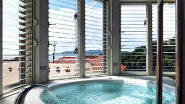 屋内スパ浴槽 / 1