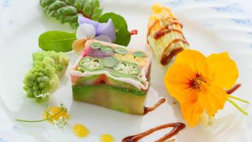 食事・飲み物 / 3