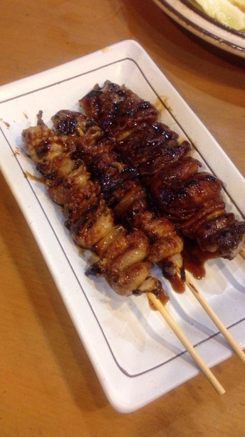 「焼とり弁慶」料理 691004 鳥皮(タレ)とダルム(タレ)