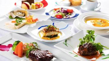 食事・飲み物 / 10