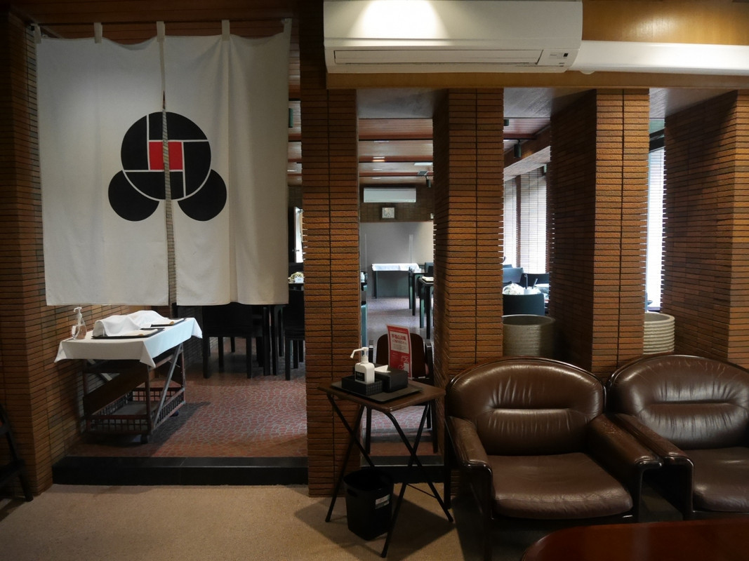 １階のダイニングルームはこちら