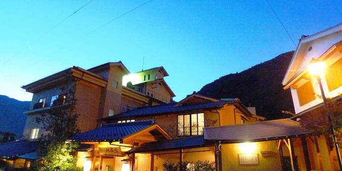 下呂温泉 懐石宿 水鳳園（すいほうえん）（岐阜県 旅館） / 1