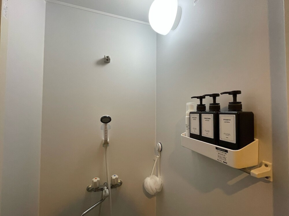 バスルームのシャワー