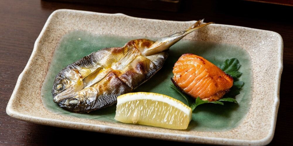朝食