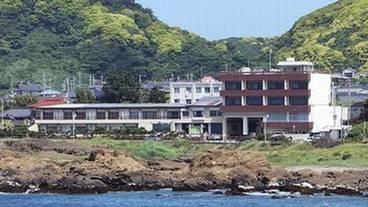 季粋の宿 紋屋（キッスイノヤド モンヤ） / 1