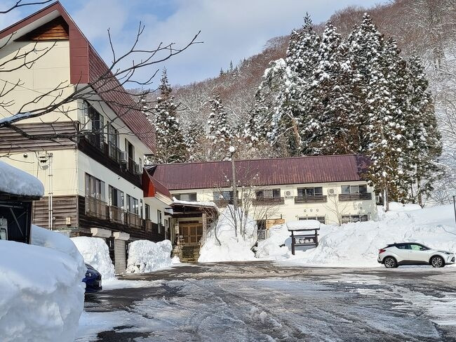 造りは古く平凡な感じ