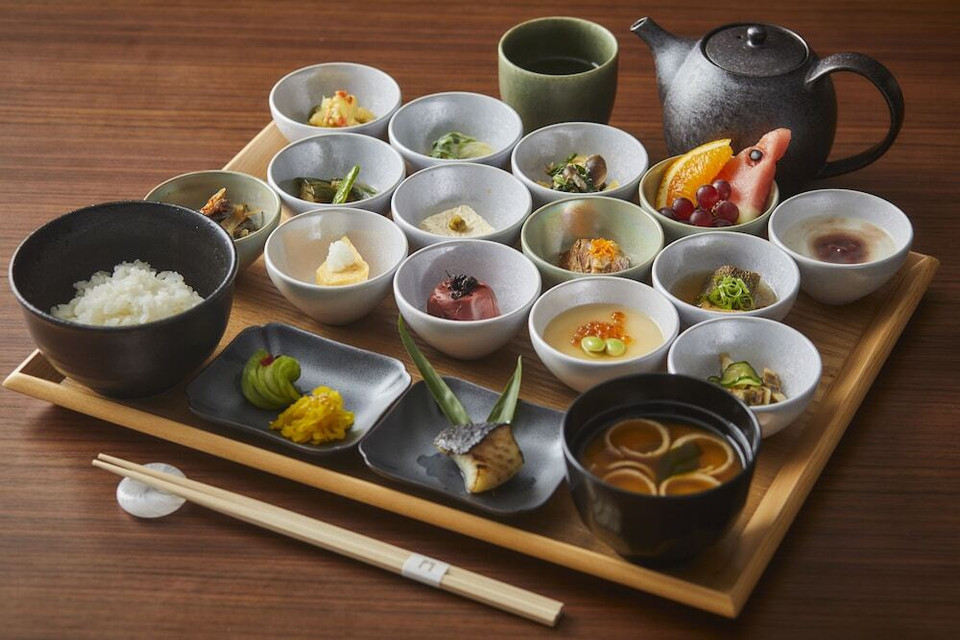 朝食